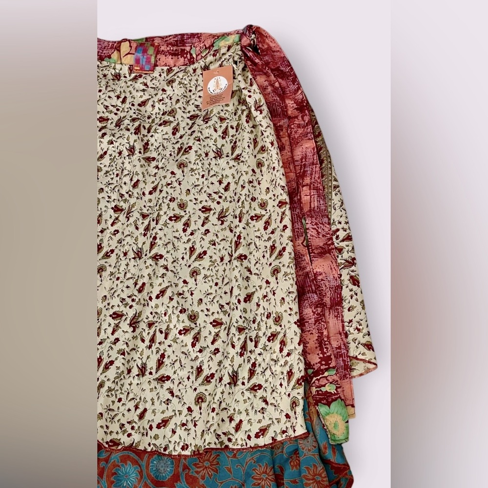 🆕NWT Karma Nepal Crafts reversible Saree - Picture 8 of 16